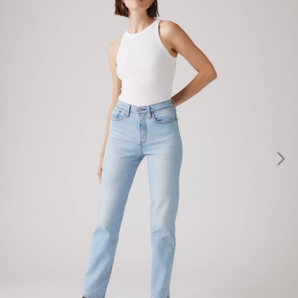 Levi Wedgie Straight Vintage Jean